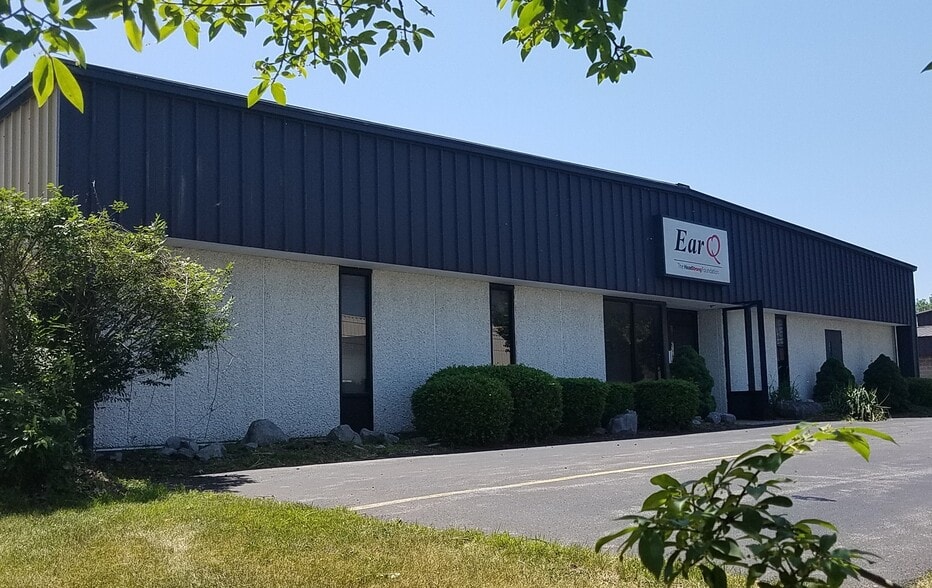 701 Erie Blvd W, Syracuse, NY for sale - Building Photo - Image 1 of 1