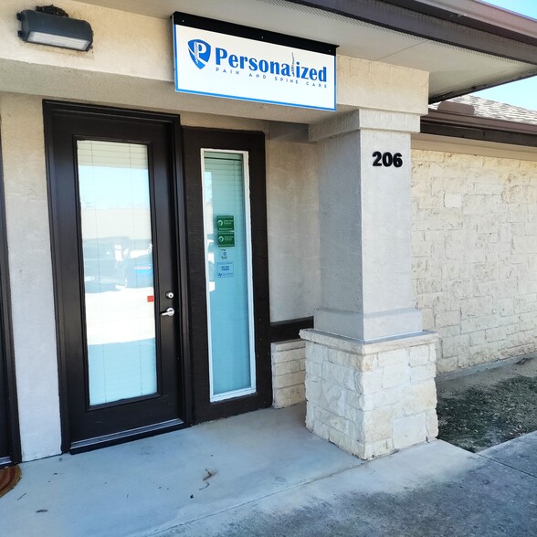 930 S Bell Blvd, Cedar Park, TX for lease - Building Photo - Image 2 of 11
