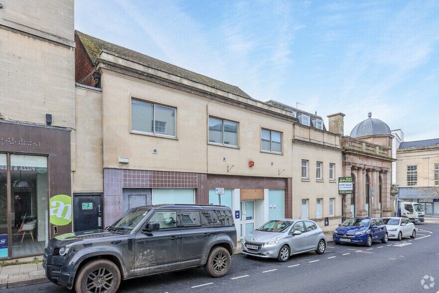 25-26 George St, Stroud for sale - Primary Photo - Image 1 of 3