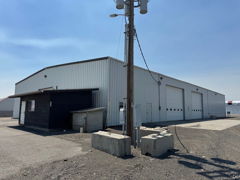 Premier Seed Warehouse - Warehouse