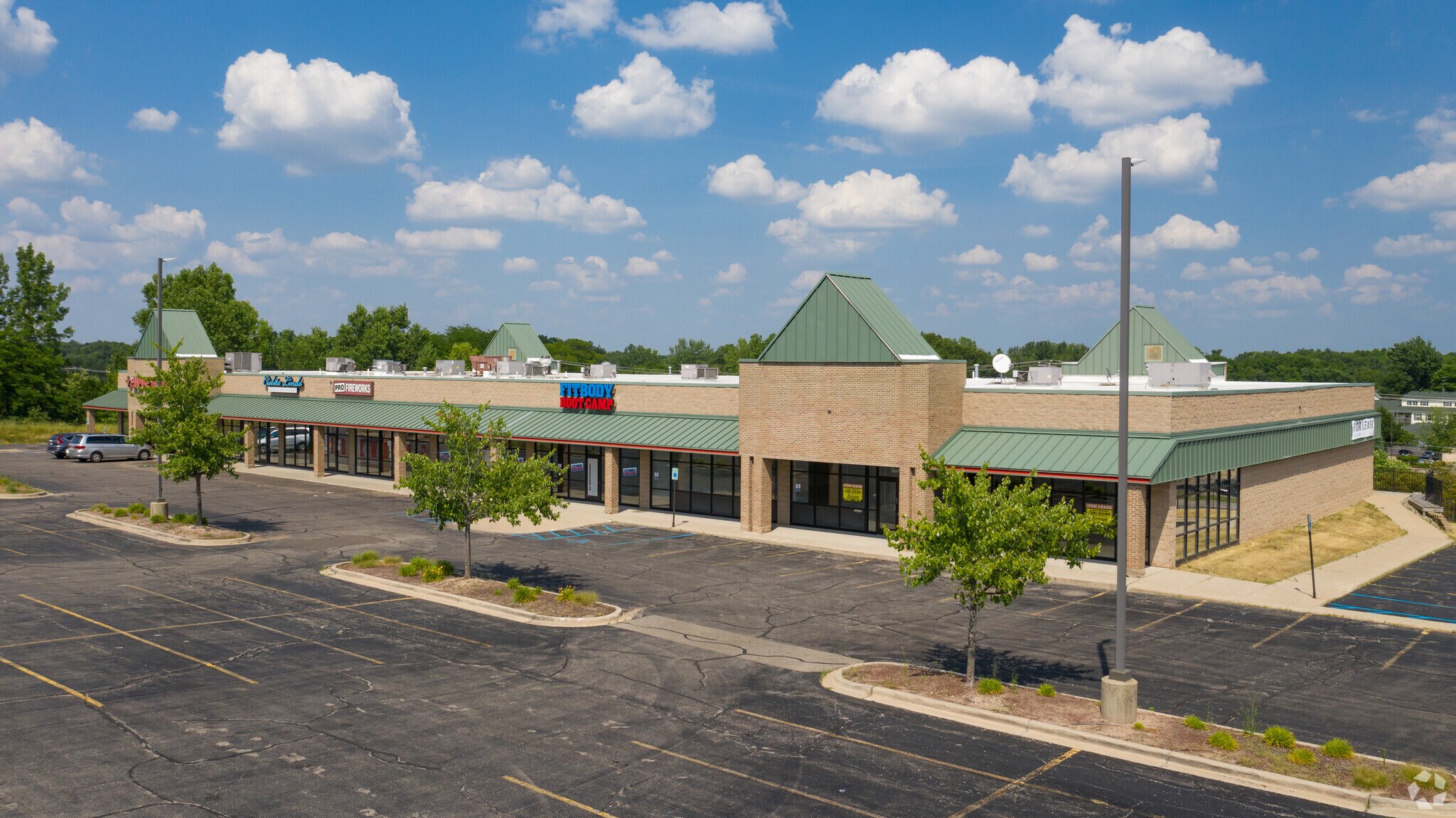 4255-4273 Alpine Ave NW, Comstock Park, MI for sale Building Photo- Image 1 of 1