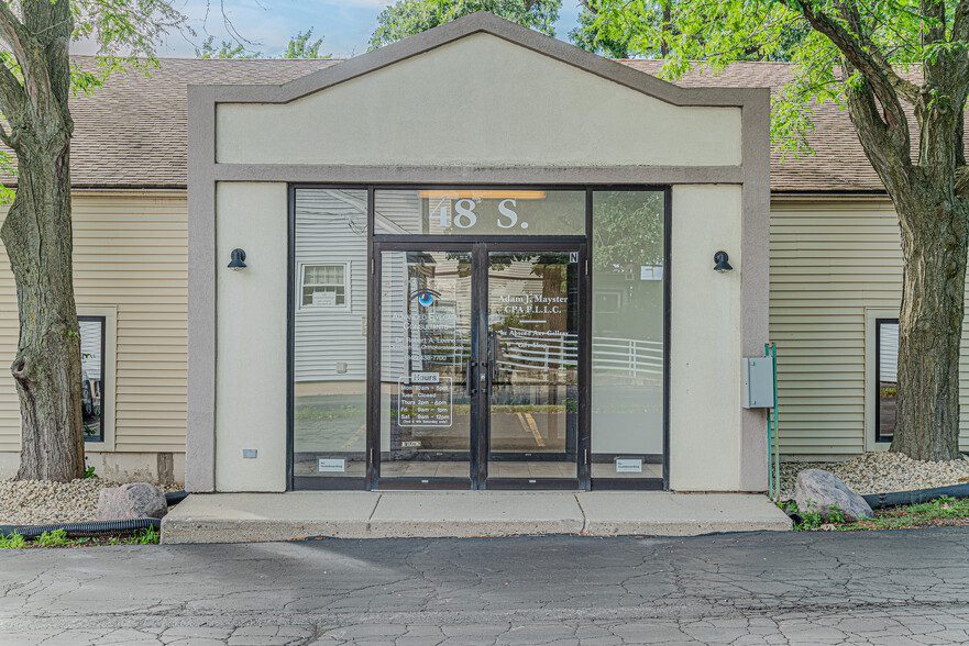 48 S Old Rand Rd, Lake Zurich, IL for lease - Building Photo - Image 2 of 8