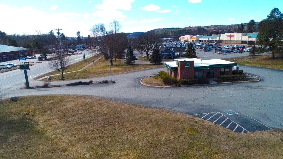 942 Putney Rd, Brattleboro, VT for sale - Building Photo - Image 1 of 18