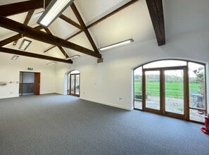 Kirtlington Park, Kirtlington for lease Interior Photo- Image 2 of 3