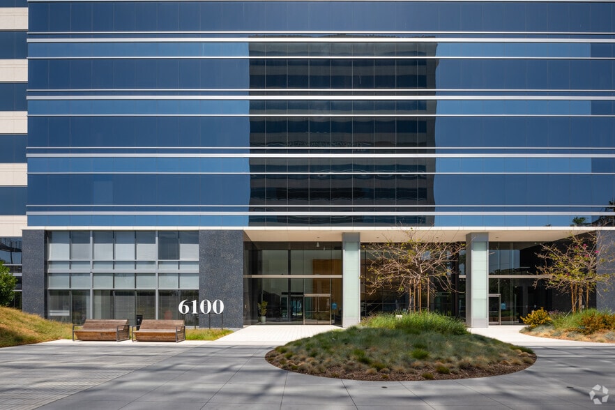 6100 Center Dr, Los Angeles, CA for lease - Building Photo - Image 3 of 16