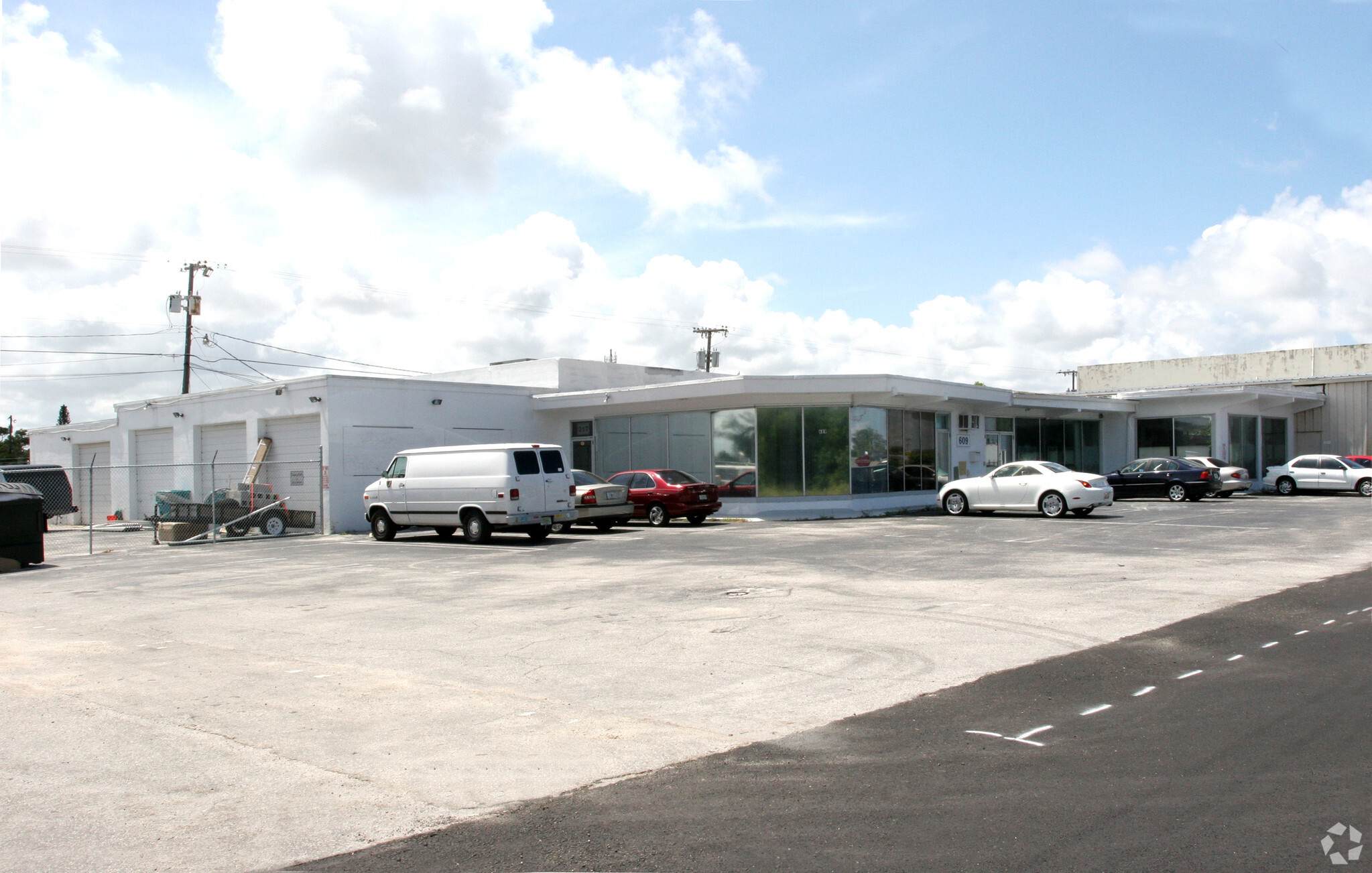 609 N Railroad Ave, Boynton Beach, FL for lease Building Photo- Image 1 of 24