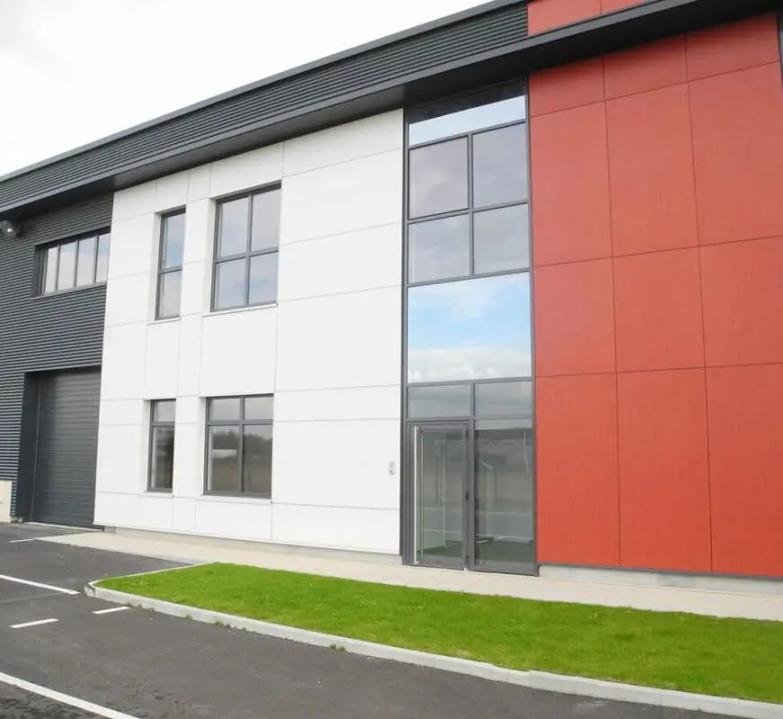 Flex in Lieusaint for sale Building Photo- Image 1 of 5