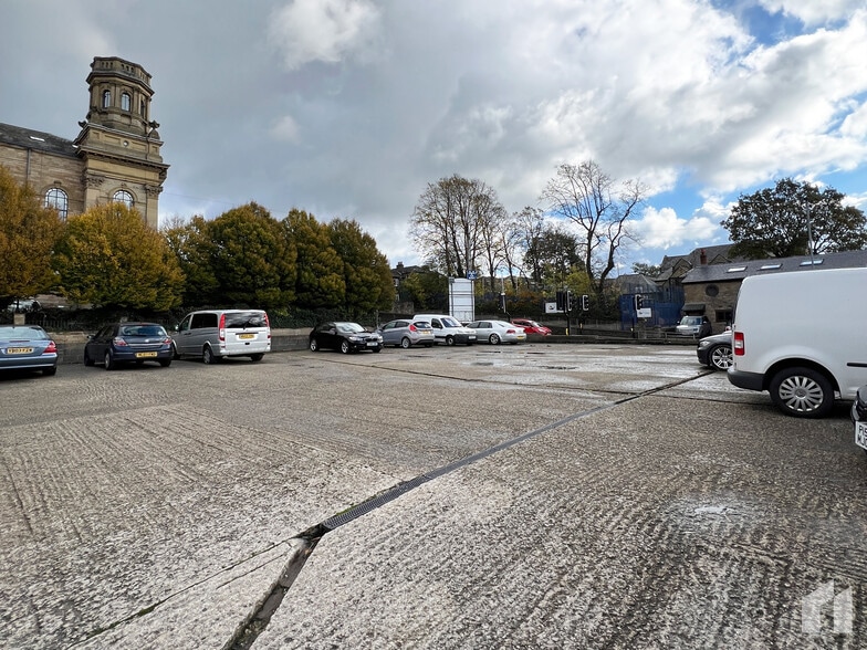 2 Commercial st, Heckmondwike for lease - Building Photo - Image 3 of 6