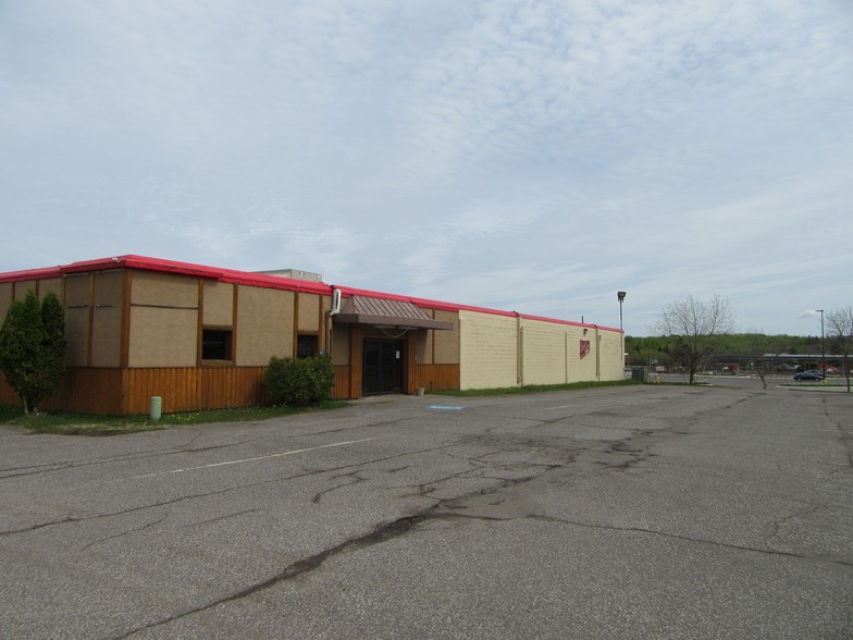 2327 Mountain Shadow Dr, Duluth, MN for sale - Building Photo - Image 1 of 1