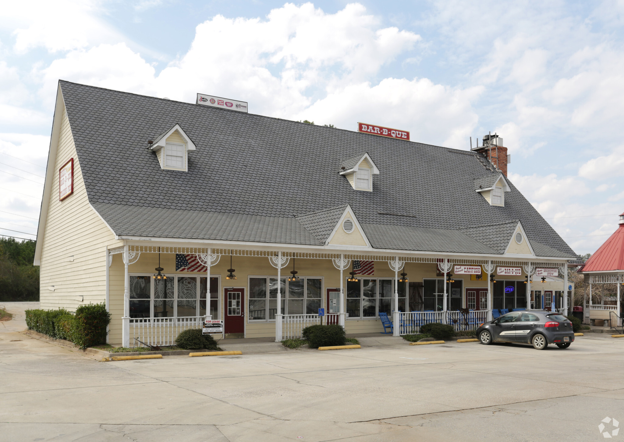 1863 E Main St, Hogansville, GA for sale Primary Photo- Image 1 of 3