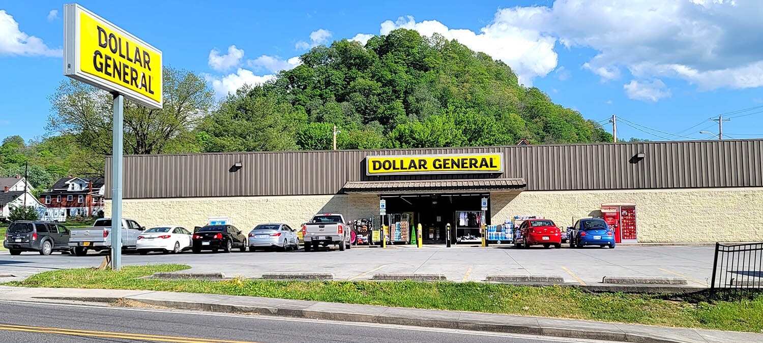 216 E Main St, Saltville, VA for sale Primary Photo- Image 1 of 6