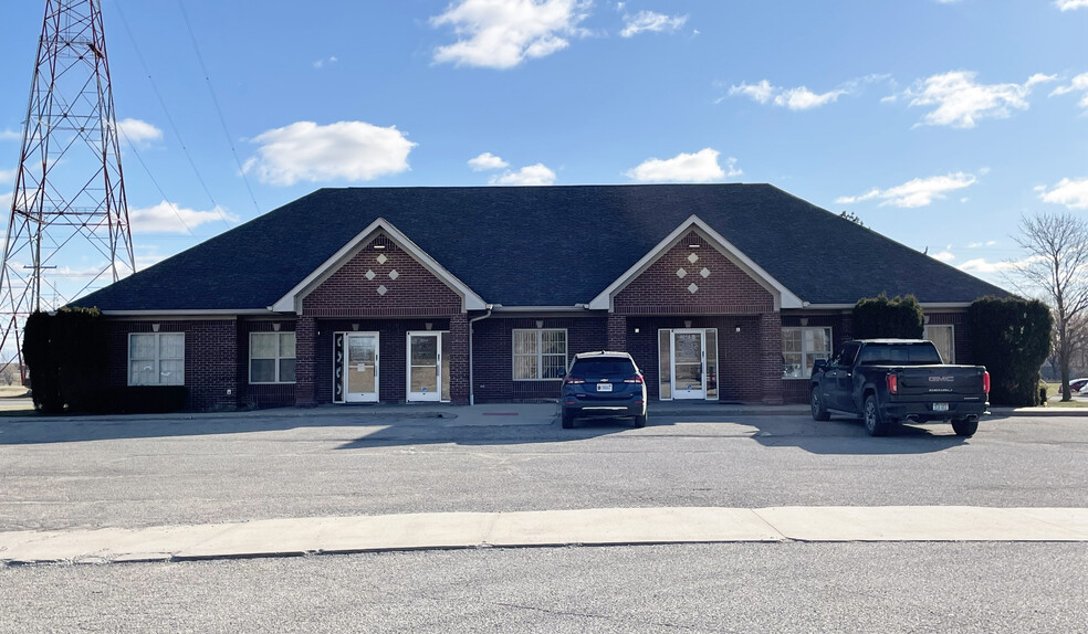 4014 River Rd, East China, MI for lease - Building Photo - Image 1 of 2