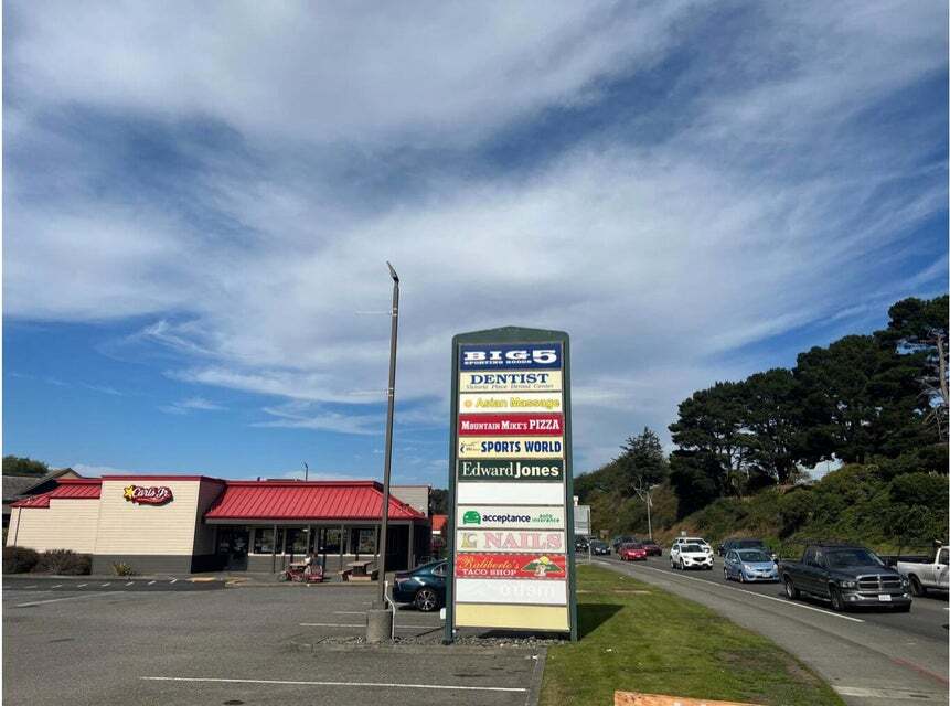 3144-3220 Broadway St, Eureka, CA for lease Interior Photo- Image 1 of 9