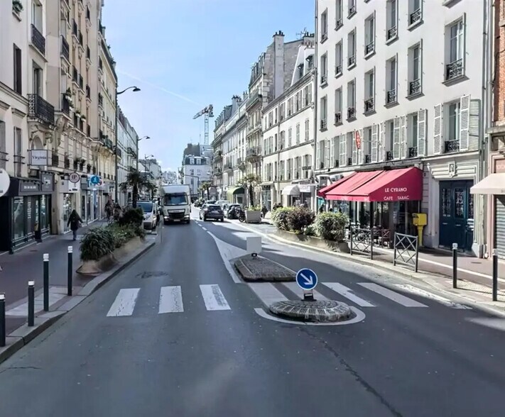 Retail in Saint-Mandé for lease - Building Photo - Image 2 of 6