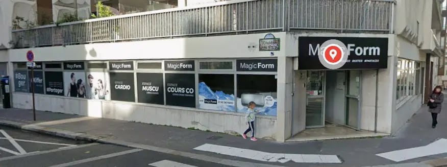 Location Commerce 900 m² - Photo 1