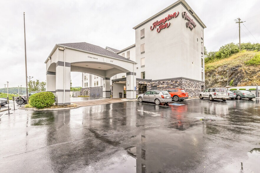 199 Fort Chiswell Rd, Fort Chiswell, VA 24360 Hampton by Hilton Inn