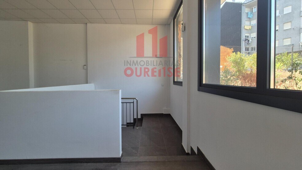 Retail in Ourense, Orense for lease - Building Photo - Image 3 of 15