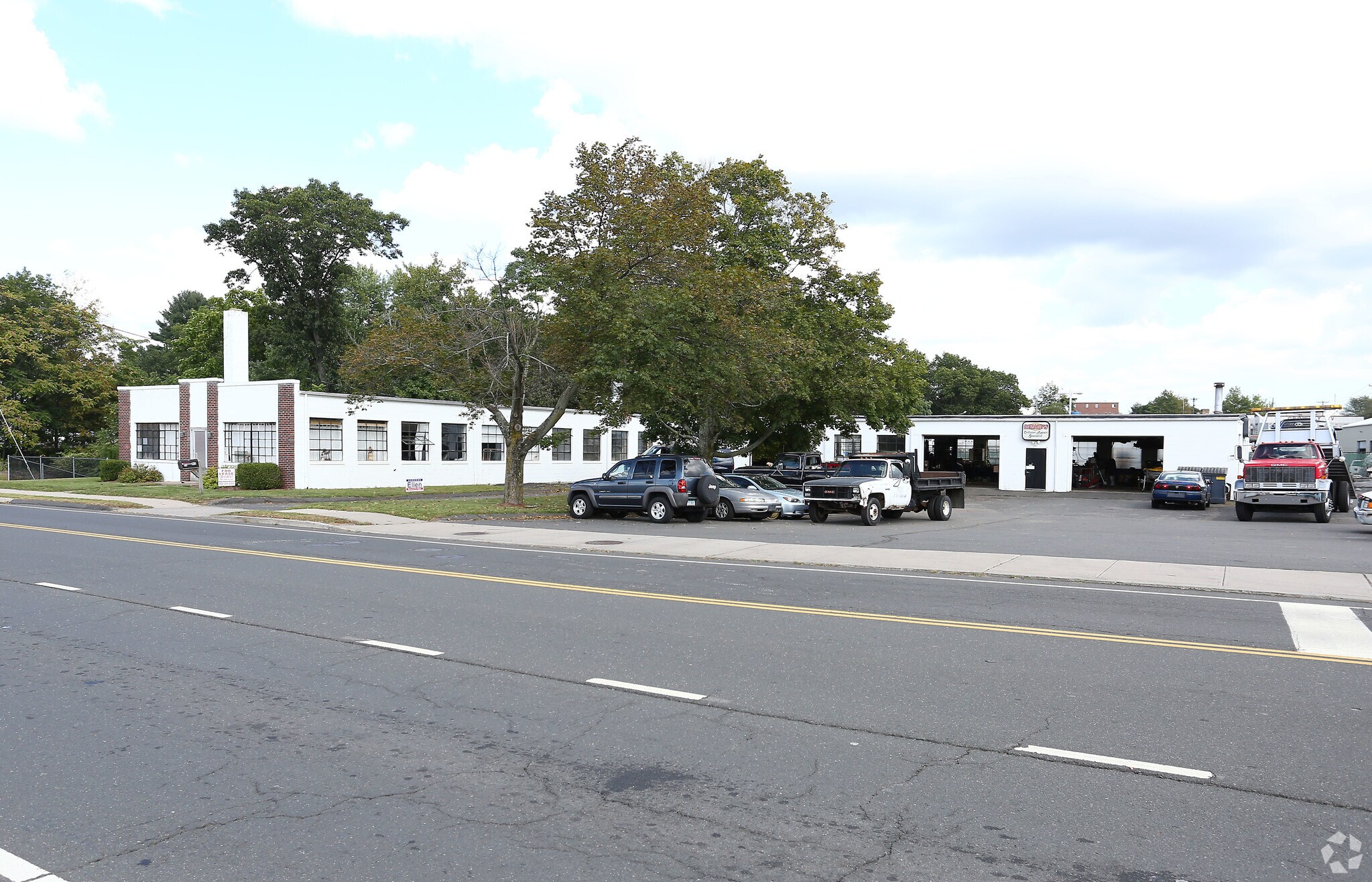 95 Emmett St, Bristol, CT for sale Primary Photo- Image 1 of 1