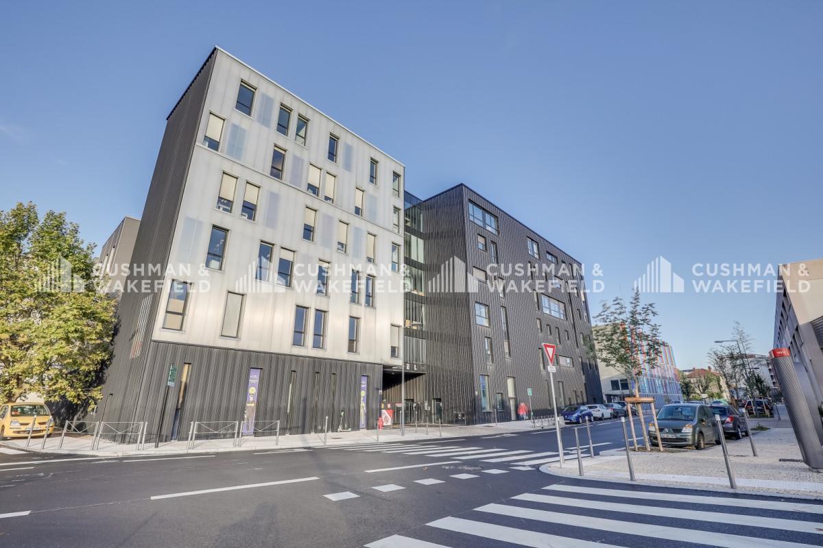 26 Rue Emile Decorps, Villeurbanne for lease Building Photo- Image 1 of 19