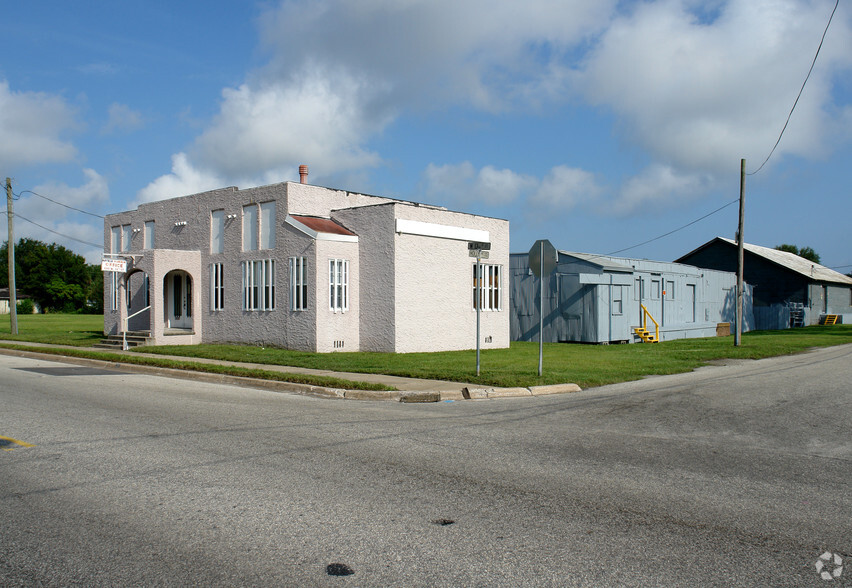 Historic Goldsboro portfolio of 2 properties for sale on LoopNet.com - Primary Photo - Image 2 of 2