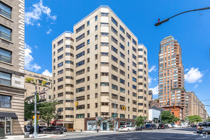 1114-1120 Madison Ave, New York, NY for lease - Primary Photo - Image 3 of 6