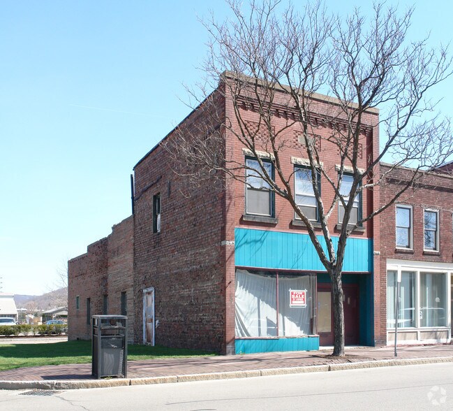 127 W Market St, Corning, NY for sale - Primary Photo - Image 1 of 1