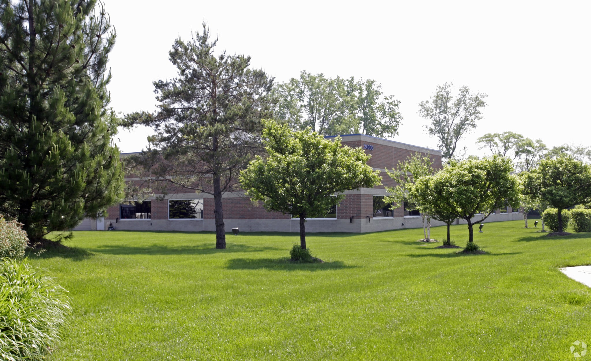 24000 Northwestern Hwy, Southfield, MI for sale Primary Photo- Image 1 of 5