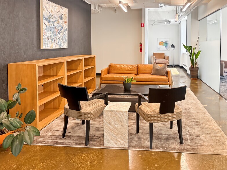 40 E Huron St, Chicago, IL for lease - Interior Photo - Image 2 of 24