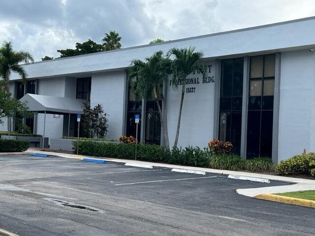 15127 Jog Rd, Delray Beach, FL for lease - Building Photo - Image 2 of 4