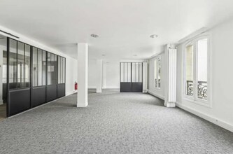 92 Rue D'Amsterdam, Paris for lease Interior Photo- Image 2 of 8