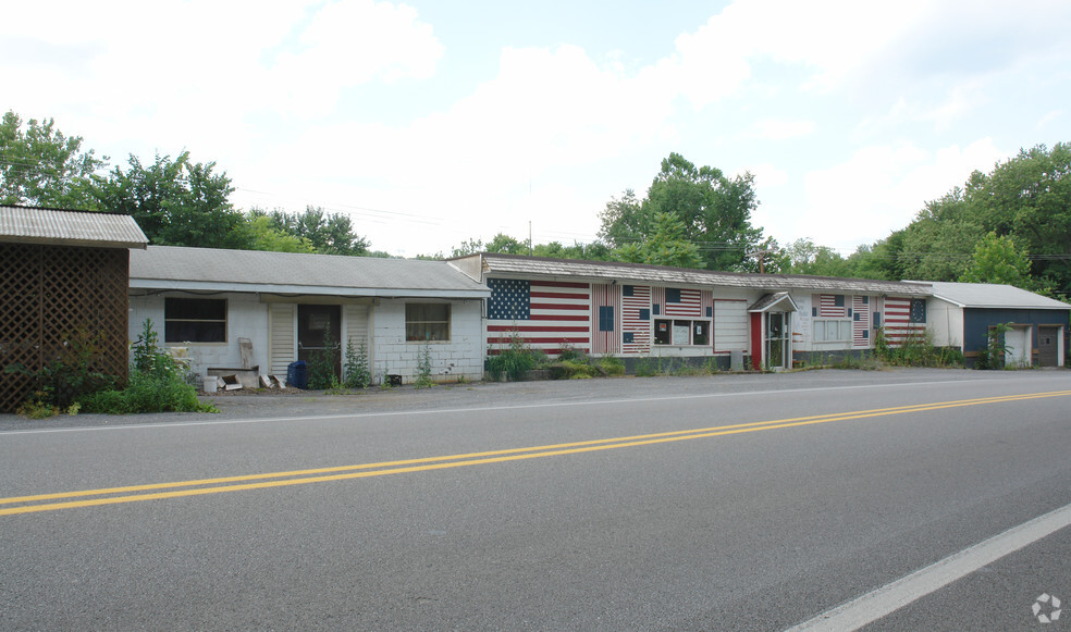 220 Saxton Rd, Saxton, PA for sale - Primary Photo - Image 1 of 1