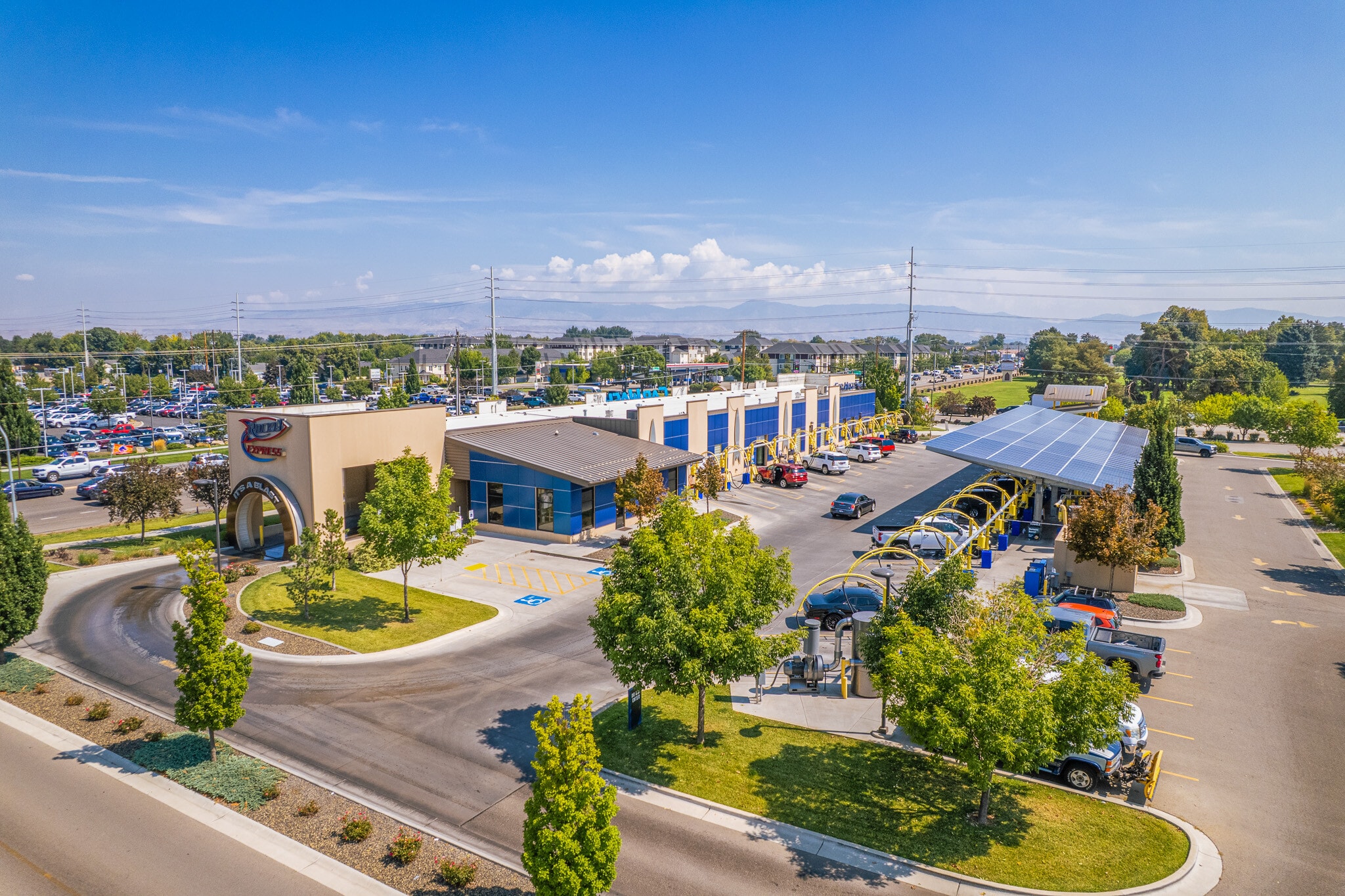 Rocket Express Car Wash Portfolio portfolio of 5 properties for sale on LoopNet.com Building Photo- Image 1 of 6