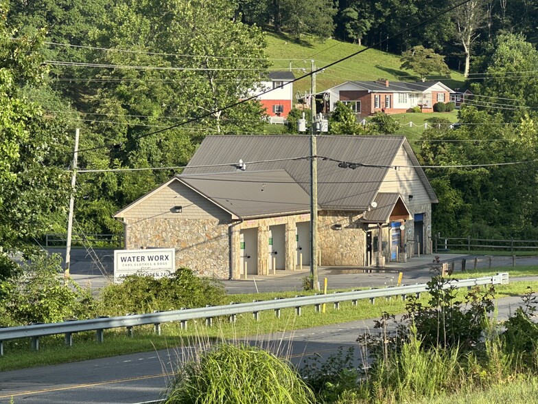 6546 NC-226, Spruce Pine, NC for sale - Building Photo - Image 1 of 7