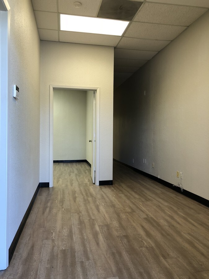 4315 Lake Shore Dr Waco Tx 76710 Office Space For Free Download Nude