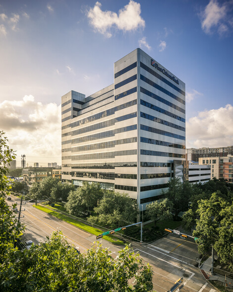 4265 San Felipe St, Houston, TX for lease - Building Photo - Image 1 of 18