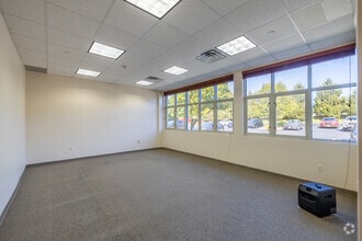 2 Medical Park Dr, West Nyack, NY for lease Interior Photo- Image 1 of 3