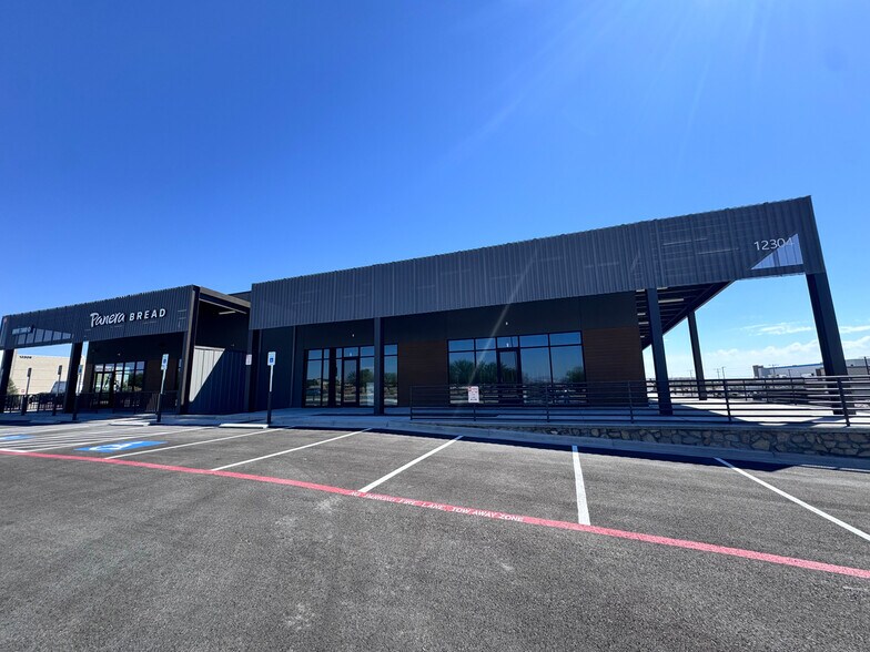 12304 Eastlake Blvd blvd, El Paso, TX for lease - Building Photo - Image 1 of 1