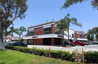 200-220 W 1st St, Santa Ana, CA for lease Building Photo- Image 2 of 6