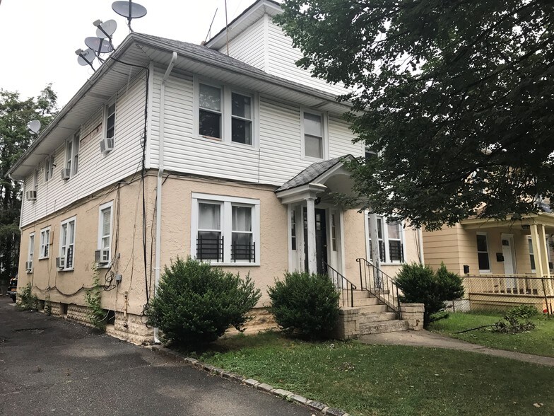 21 Webb Ave, Hempstead, NY for sale - Building Photo - Image 1 of 1