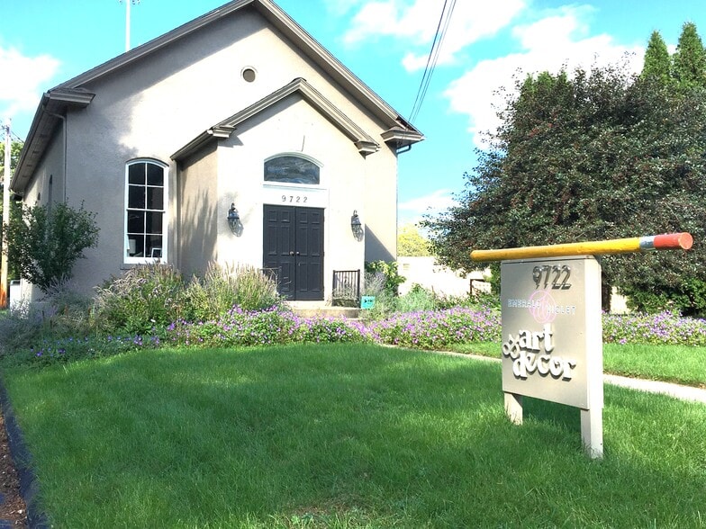 9722 Columbia Rd, Olmsted Falls, OH for sale - Building Photo - Image 2 of 13