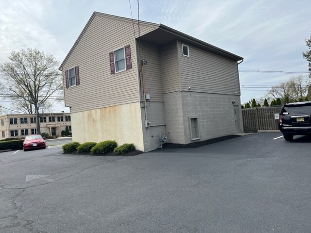 140 Route 33, Hamilton Township, NJ for sale - Building Photo - Image 2 of 18