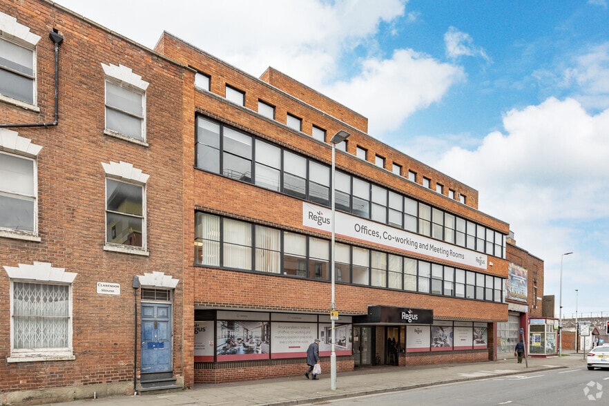 31-33 Worcester St, Gloucester for lease - Building Photo - Image 3 of 4