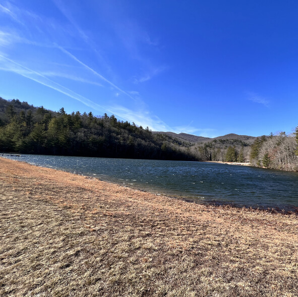 Mountain Stream Road, Spruce Pine, NC for sale - Primary Photo - Image 1 of 1