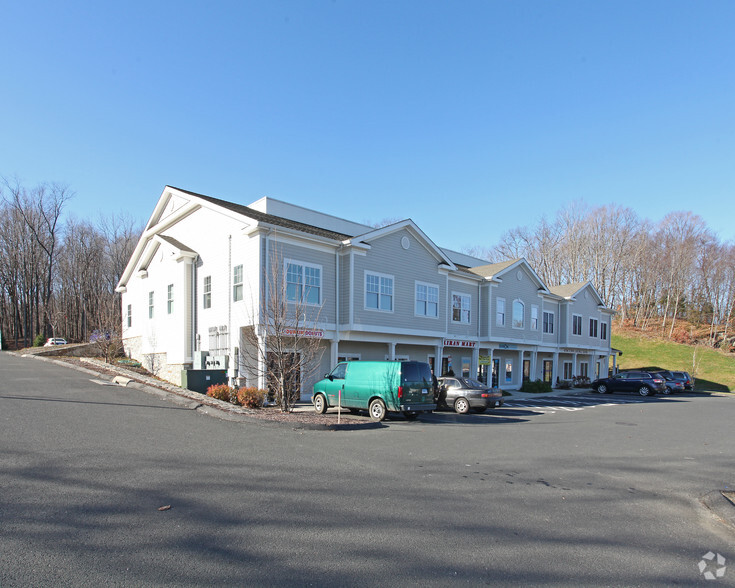 1450 Southford Rd, Southbury, CT for lease - Primary Photo - Image 1 of 14