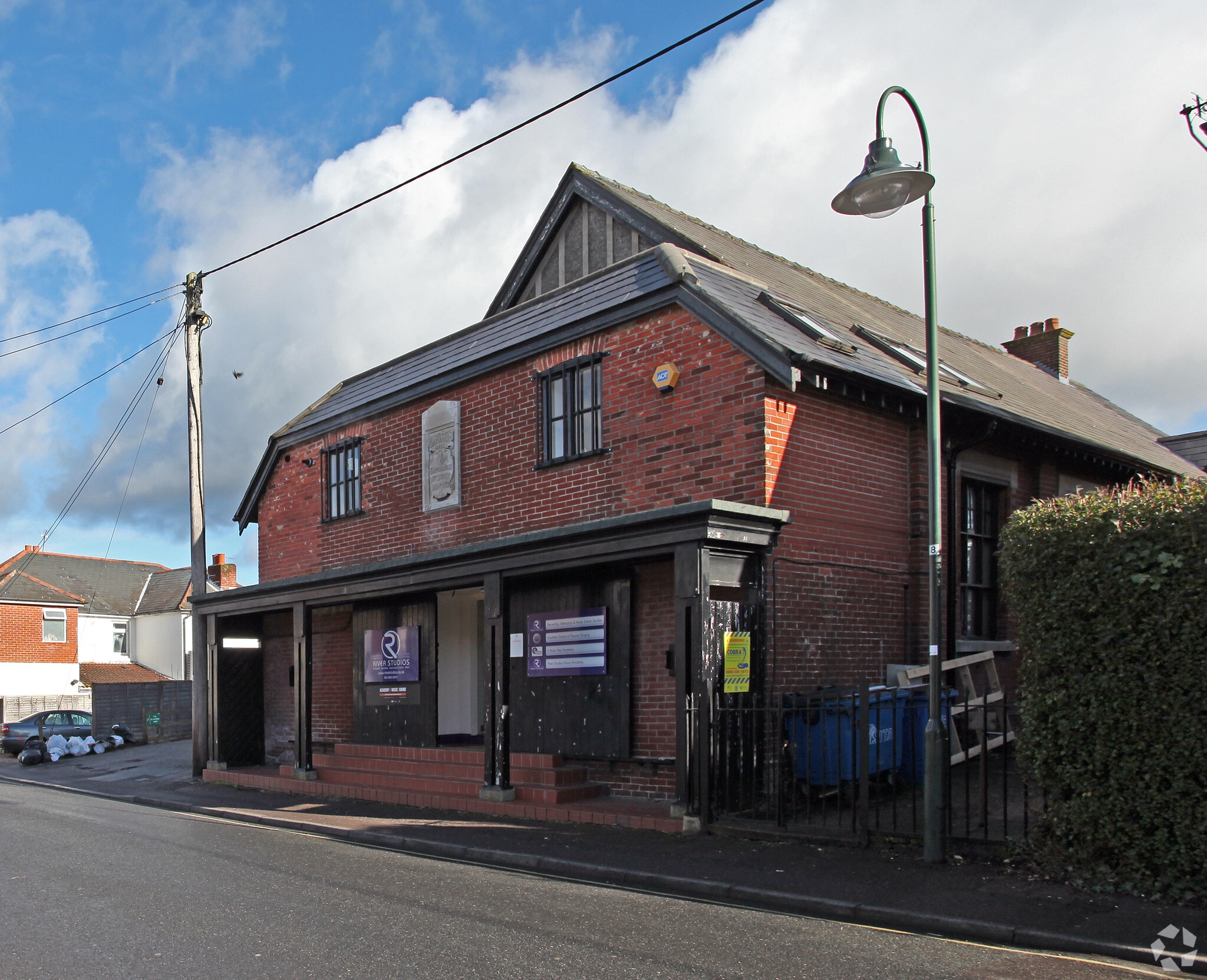 32 Winsor Rd, Totton for sale Primary Photo- Image 1 of 1