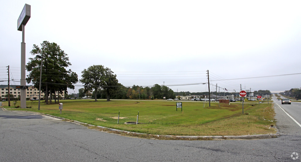 Valdosta Rd, Valdosta, GA for sale - Primary Photo - Image 1 of 1