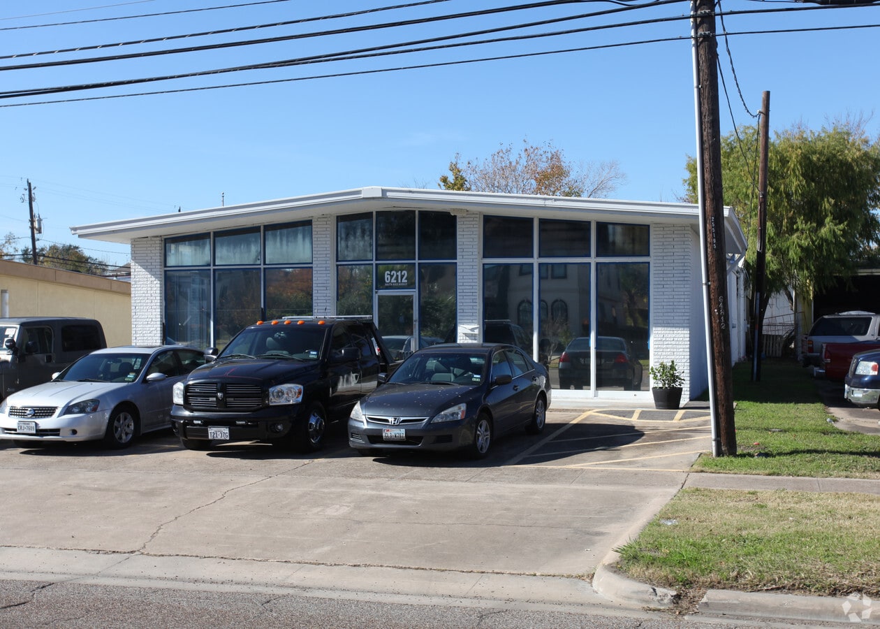 6212 S Rice Ave, Houston, TX 77081