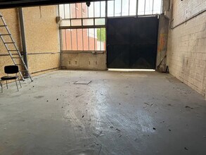 Flex in Bezons for lease Interior Photo- Image 2 of 9