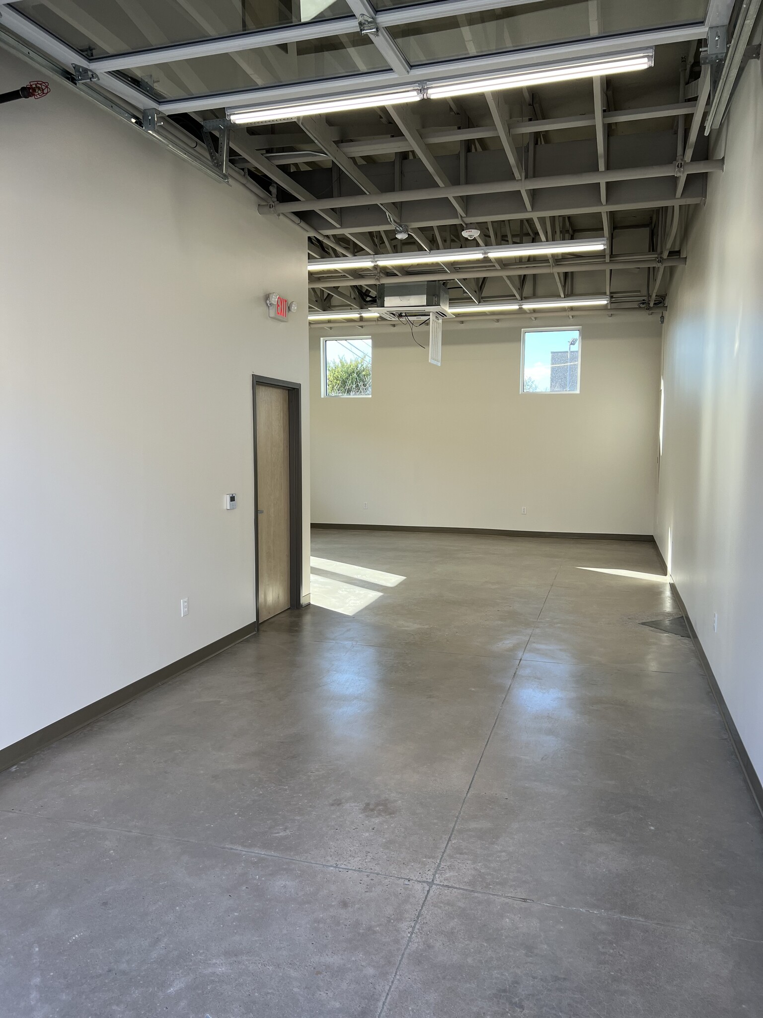 4480 Alpha Rd, Dallas, TX for lease Interior Photo- Image 1 of 5