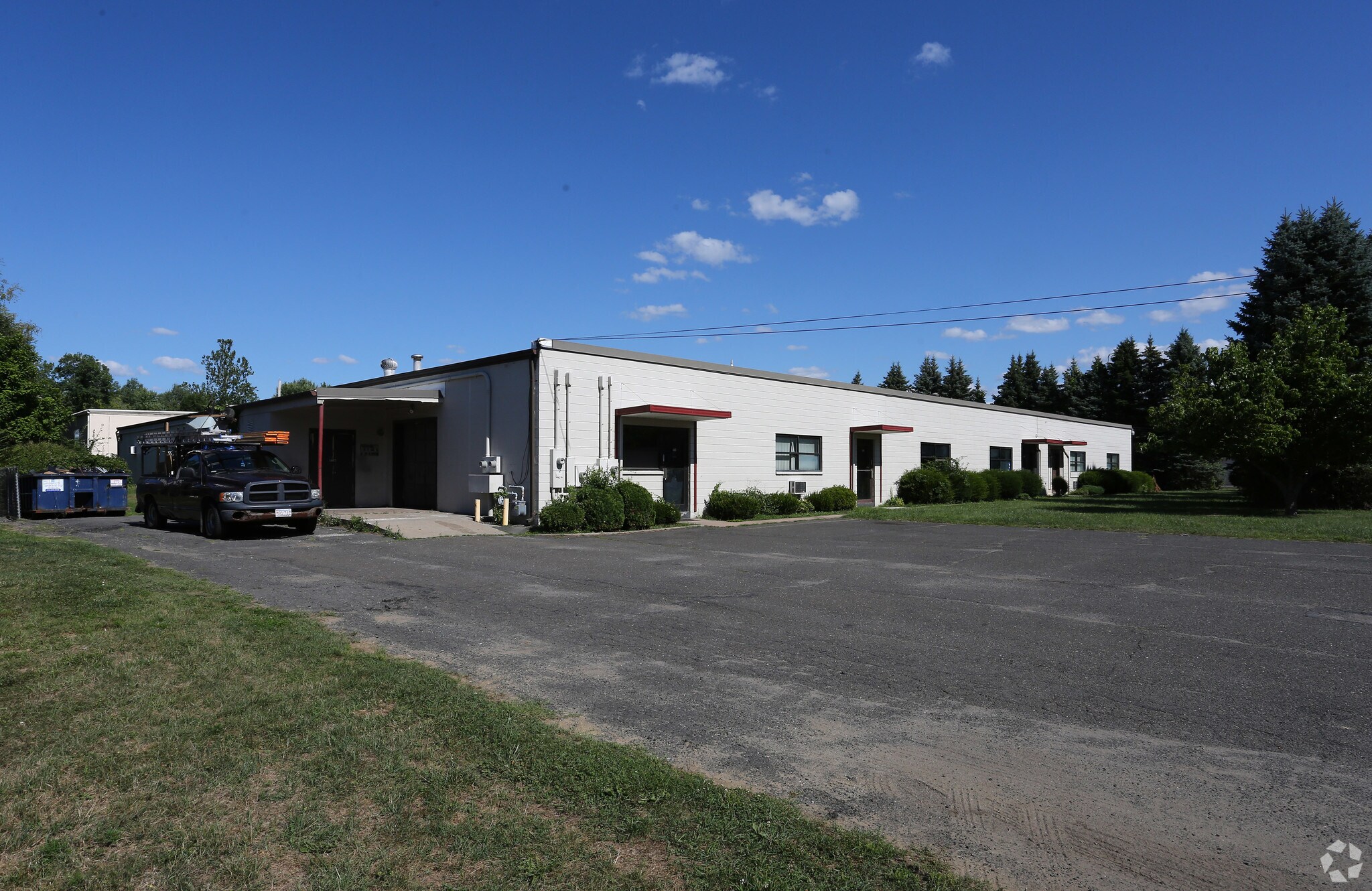 66 Mainline Dr, Westfield, MA for sale Primary Photo- Image 1 of 1